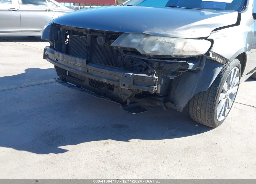 2011 KIA FORTE EX VIN: KNAFU4A24B5375219