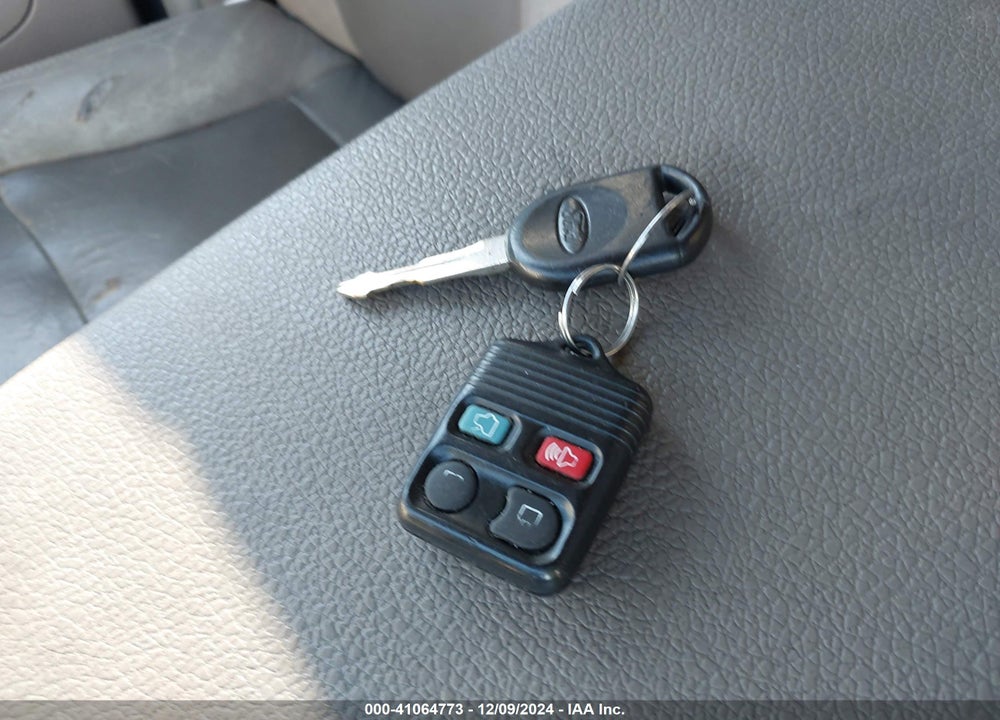 2007 FORD EXPLORER XLT VIN: 1FMEU73E57UB86241