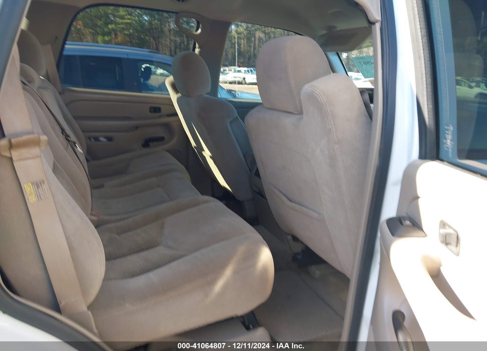 2005 CHEVROLET TAHOE LS VIN: 1GNEC13T85R209053