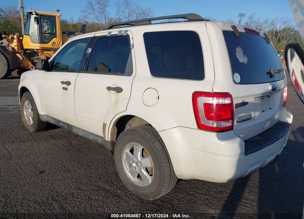 2010 FORD ESCAPE XLT VIN: 1FMCU0DG2AKD42625