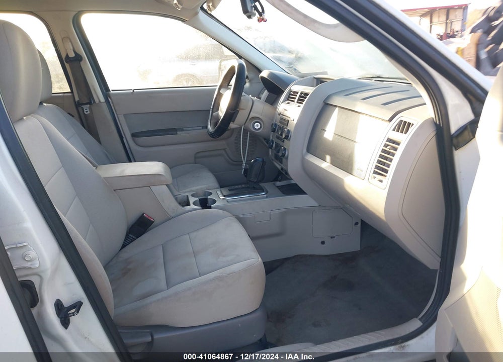 2010 FORD ESCAPE XLT VIN: 1FMCU0DG2AKD42625
