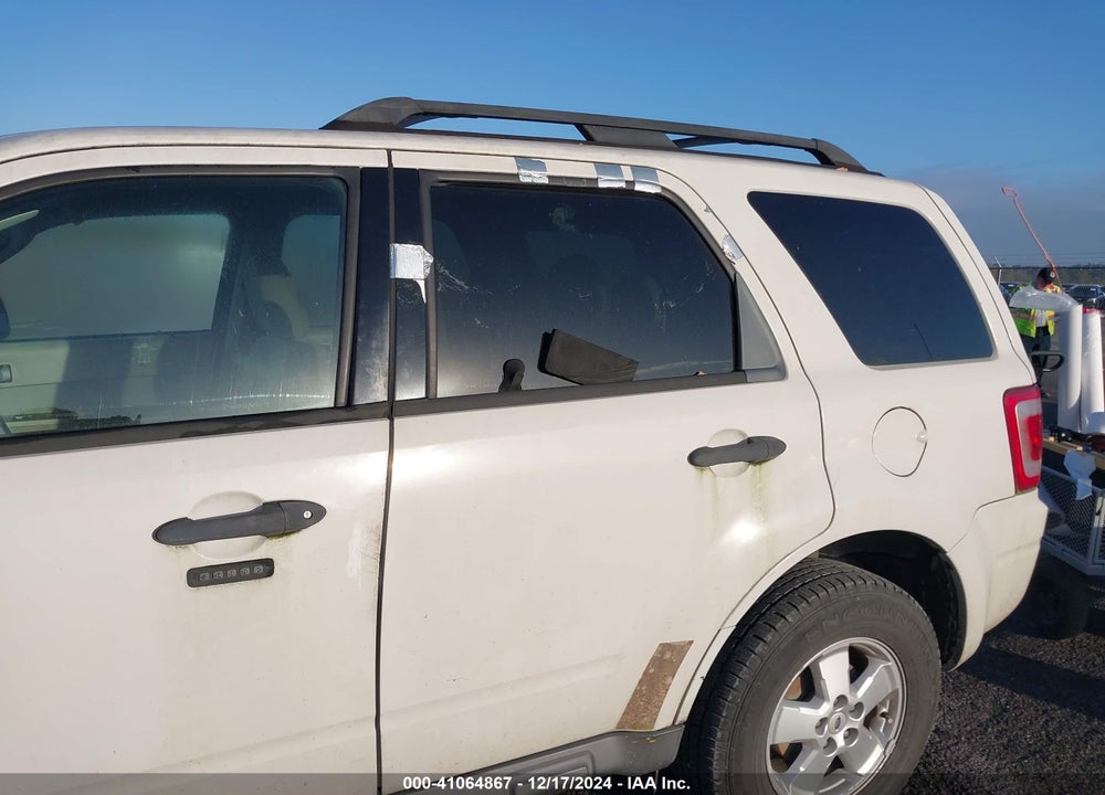 2010 FORD ESCAPE XLT VIN: 1FMCU0DG2AKD42625
