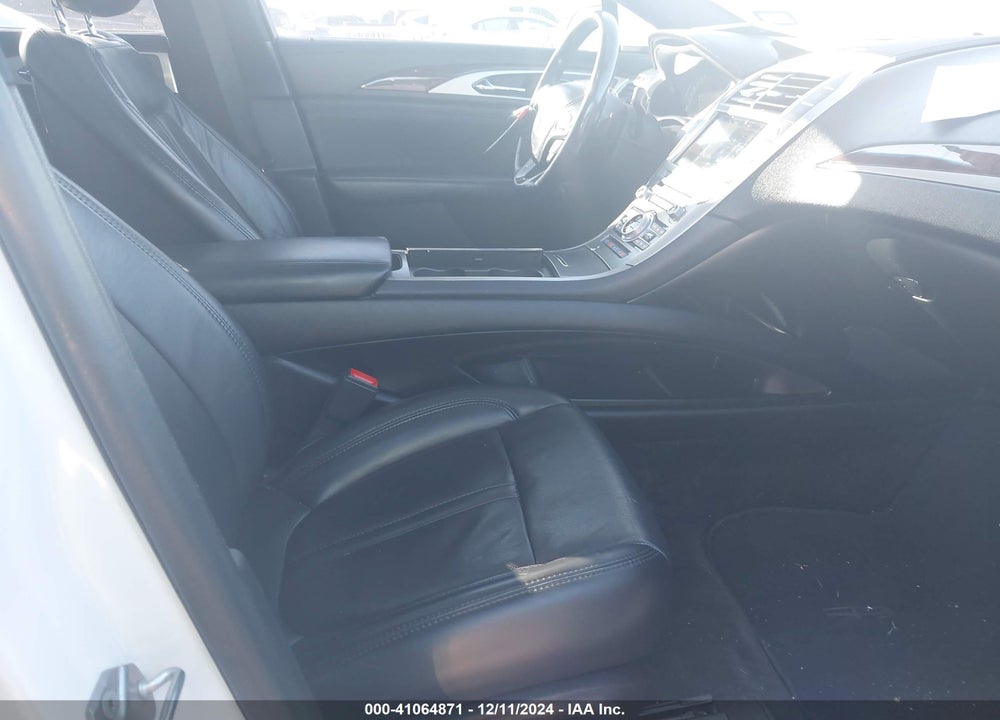 2018 LINCOLN MKZ VIN: 3LN6L5E93JR621168
