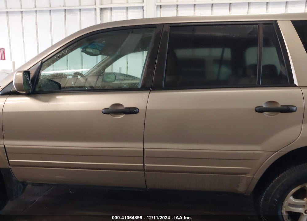 2003 HONDA PILOT EX-L VIN: 2HKYF18573H557096