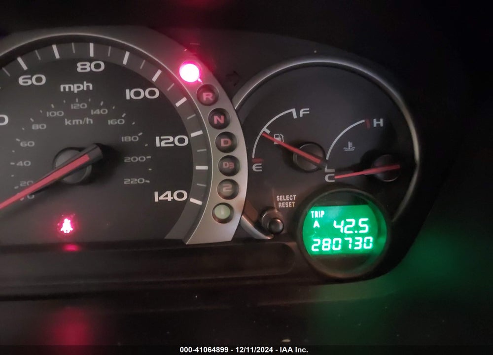 2003 HONDA PILOT EX-L VIN: 2HKYF18573H557096