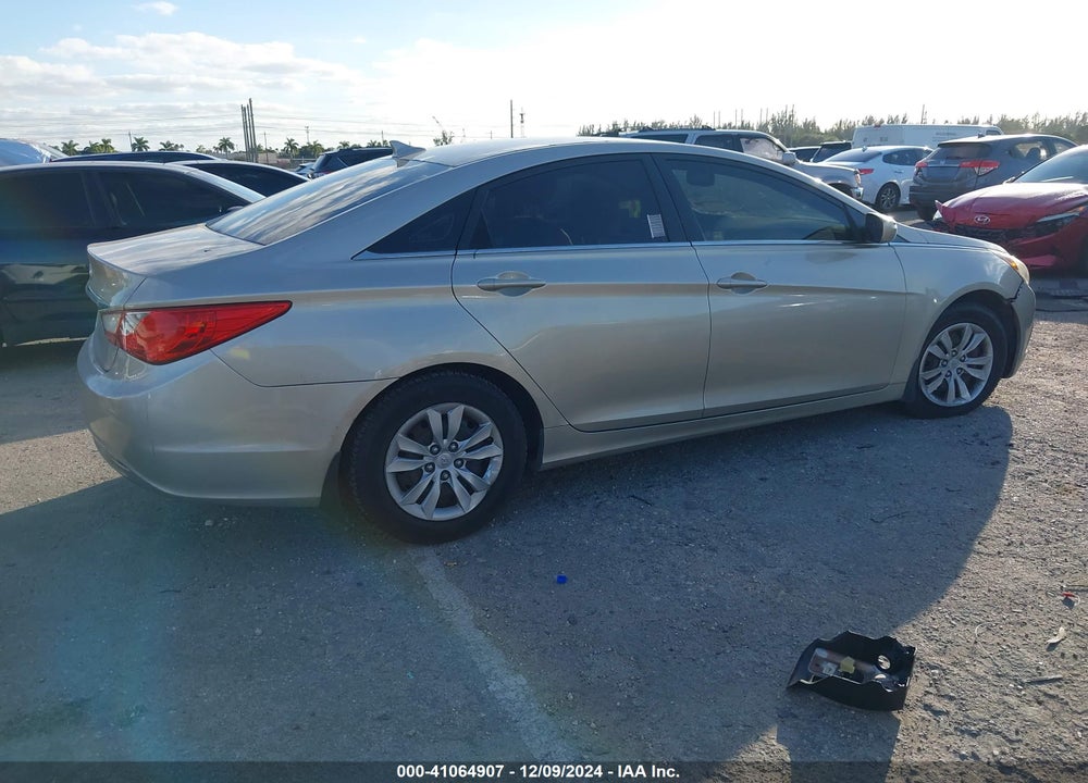 2011 HYUNDAI SONATA GLS VIN: 5NPEB4AC1BH290416