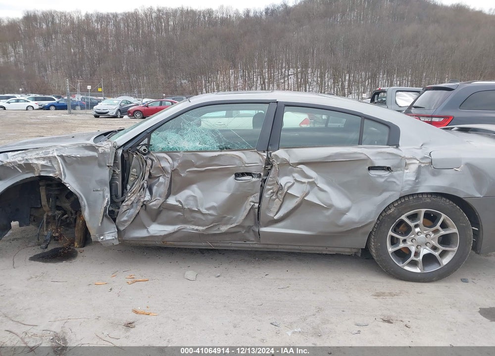 2011 DODGE CHARGER R/T VIN: 2B3CM5CT2BH610728