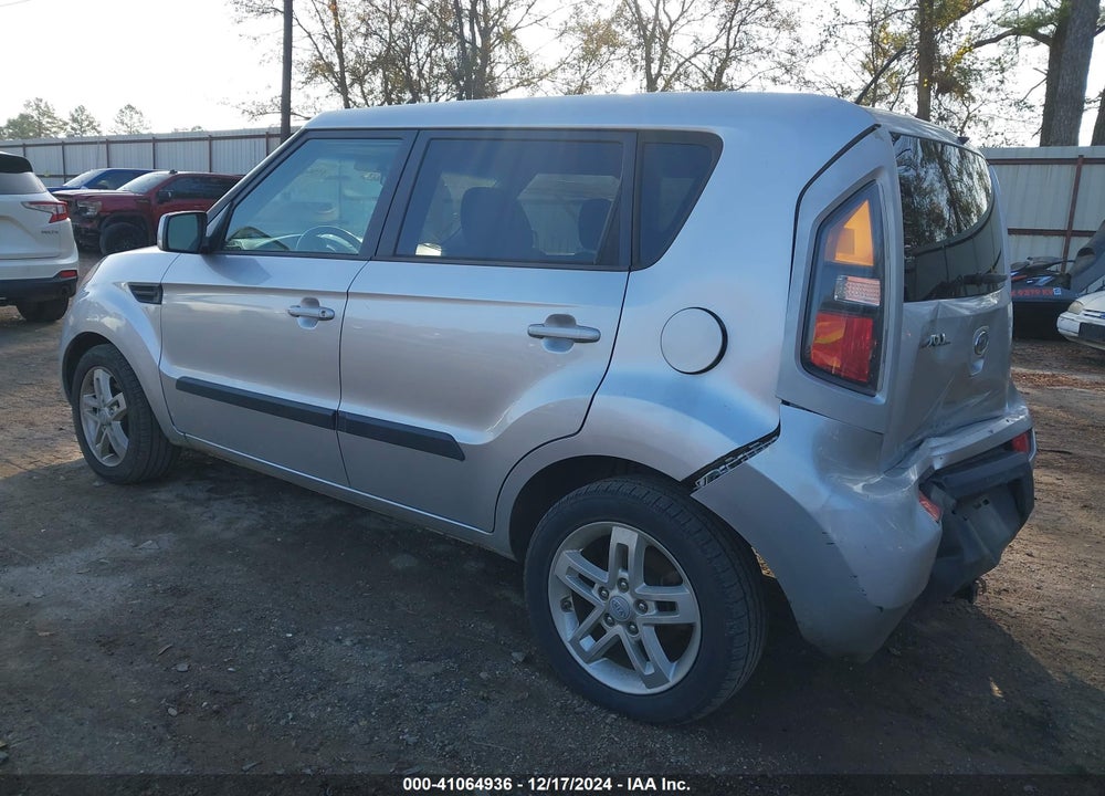 2011 KIA SOUL VIN: KNDJT2A2XB7718737