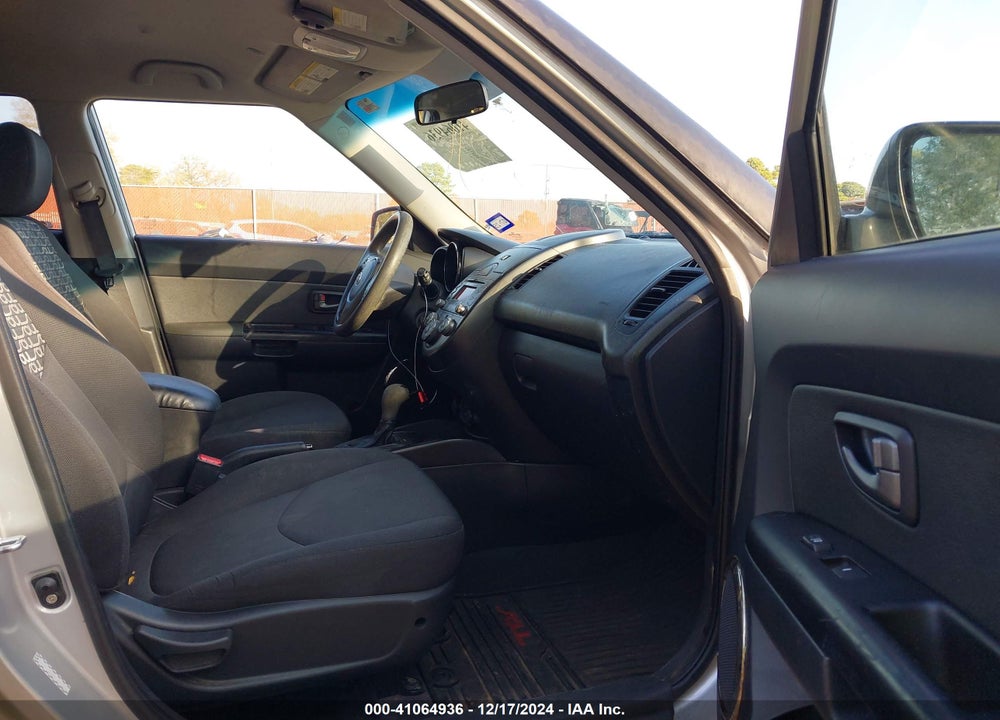 2011 KIA SOUL VIN: KNDJT2A2XB7718737