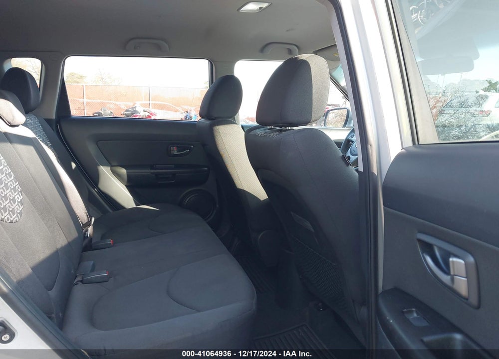 2011 KIA SOUL VIN: KNDJT2A2XB7718737