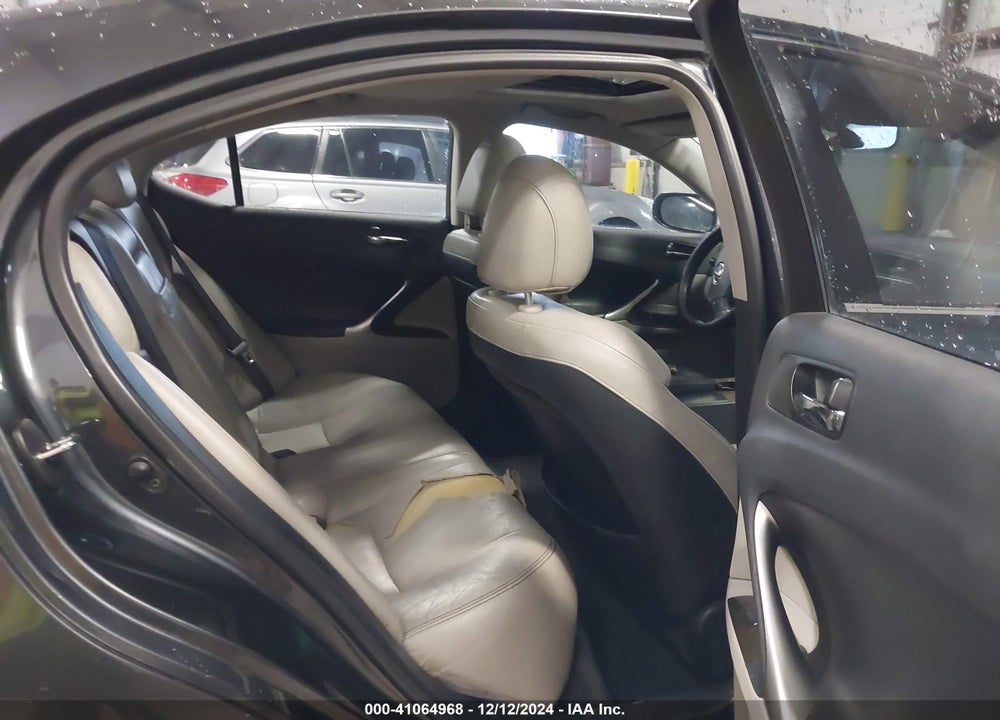 2009 LEXUS IS 250 VIN: JTHBK262895104127