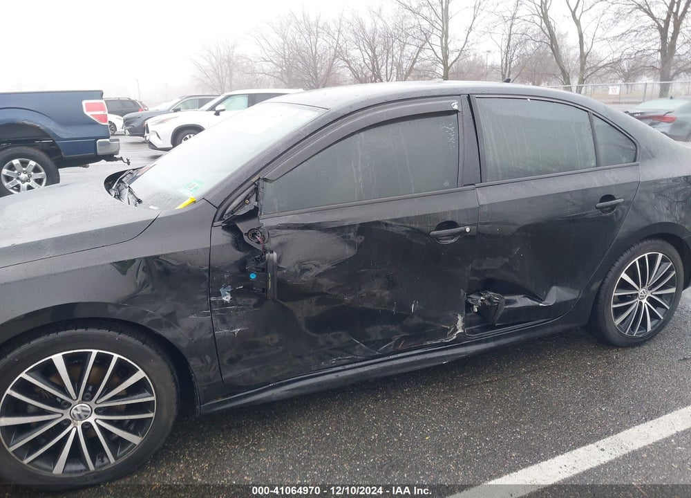 2016 VOLKSWAGEN JETTA 1.8T SPORT VIN: 3VWD17AJ9GM277376