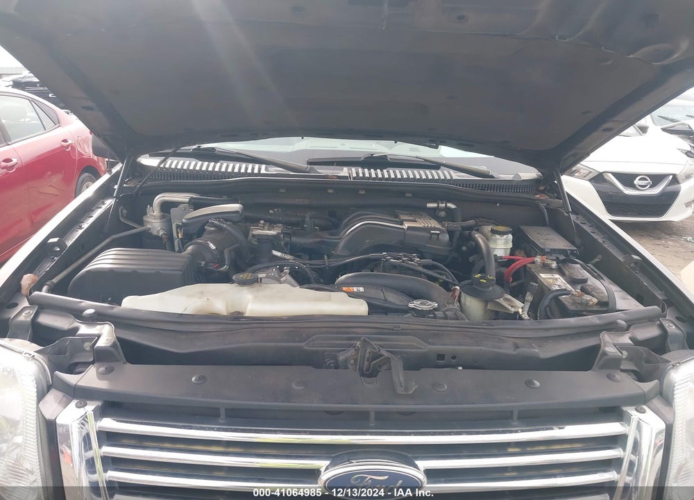 2006 FORD EXPLORER XLT VIN: 1FMEU63E76UA57295