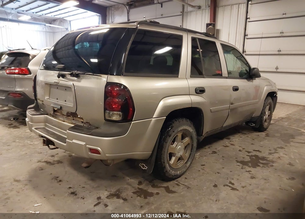 2006 CHEVROLET TRAILBLAZER LS VIN: 1GNDT13S662283830