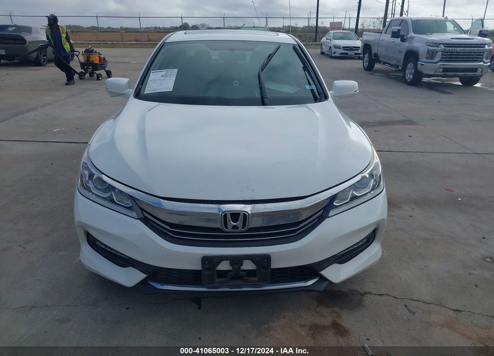 2017 HONDA ACCORD EX VIN: 1HGCR2F79HA110684