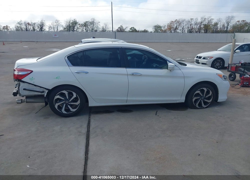 2017 HONDA ACCORD EX VIN: 1HGCR2F79HA110684