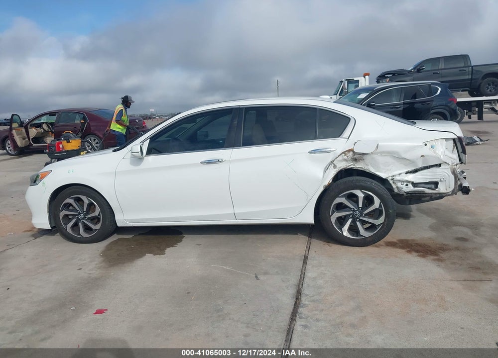 2017 HONDA ACCORD EX VIN: 1HGCR2F79HA110684