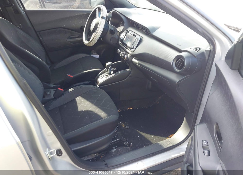2019 NISSAN KICKS S VIN: 3N1CP5CU8KL532674