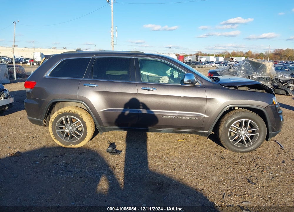 2017 JEEP GRAND CHEROKEE LIMITED 4X2 VIN: 1C4RJEBG5HC828888