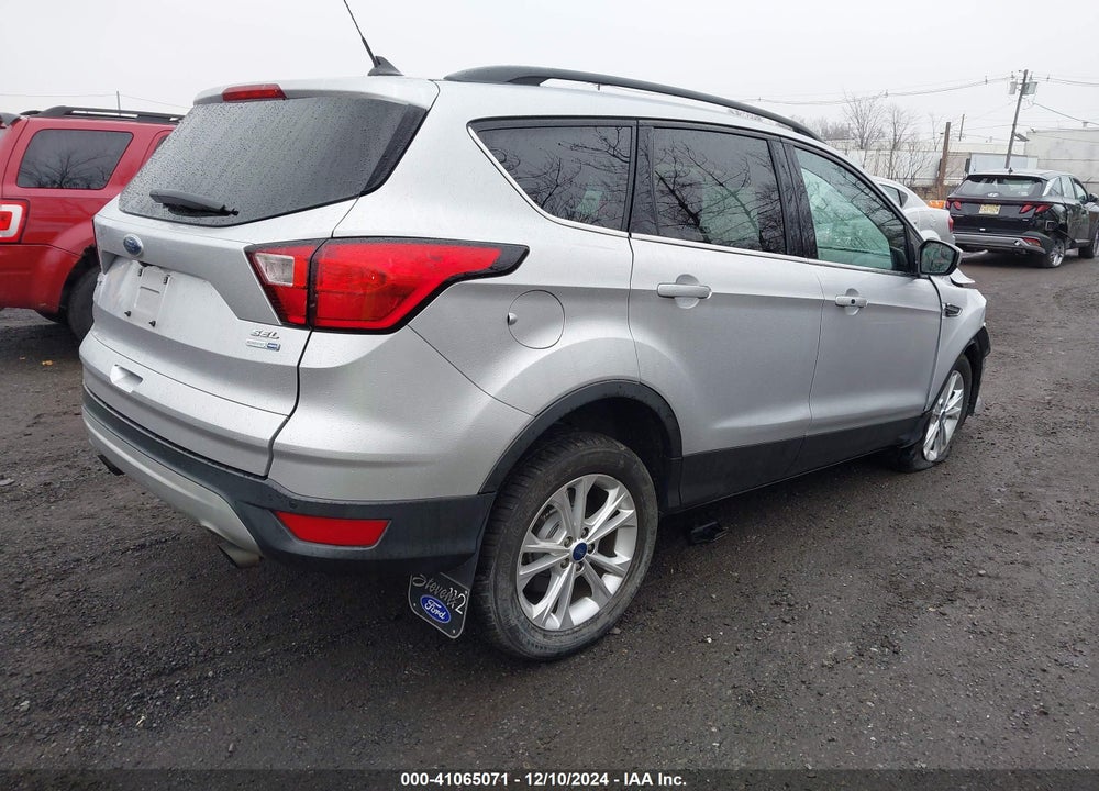 2019 FORD ESCAPE SEL VIN: 1FMCU9HD1KUB42393
