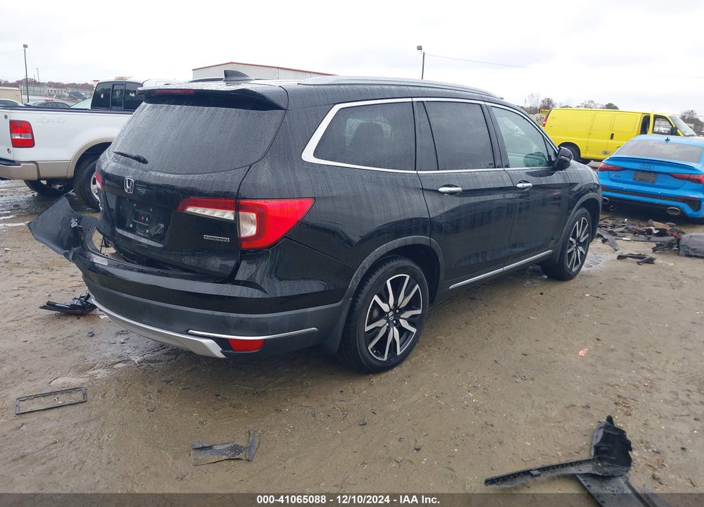 2019 HONDA PILOT TOURING VIN: 5FNYF5H99KB030801
