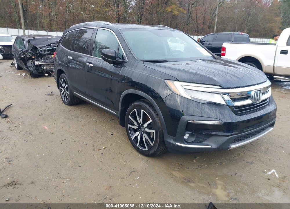 2019 HONDA PILOT TOURING VIN: 5FNYF5H99KB030801