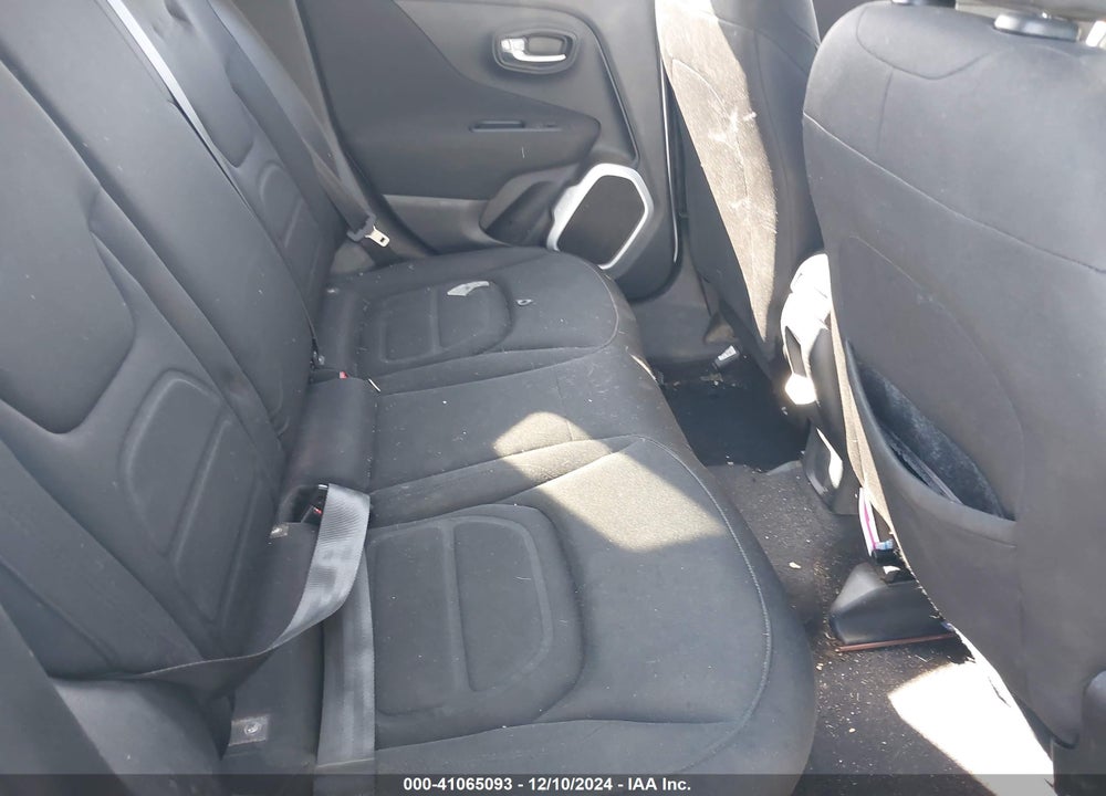 2018 JEEP RENEGADE LATITUDE FWD VIN: ZACCJABB4JPG68720