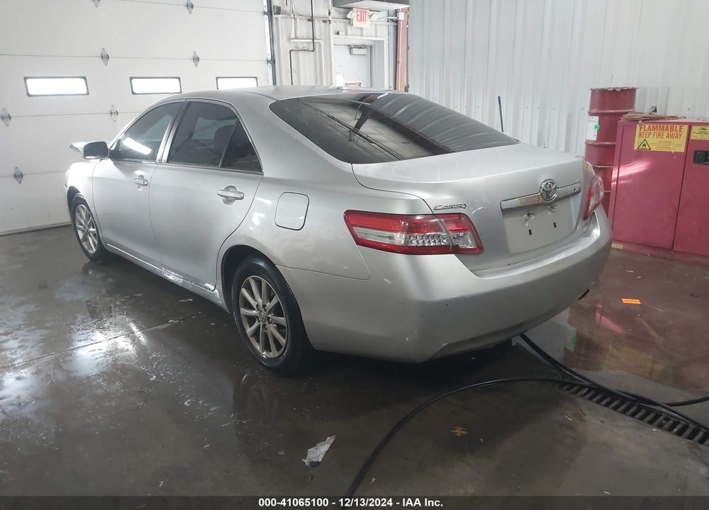 2011 TOYOTA CAMRY XLE VIN: 4T4BF3EK1BR183540