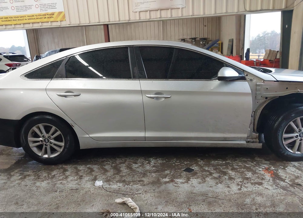 2017 HYUNDAI SONATA VIN: 5NPE24AF1HH541194