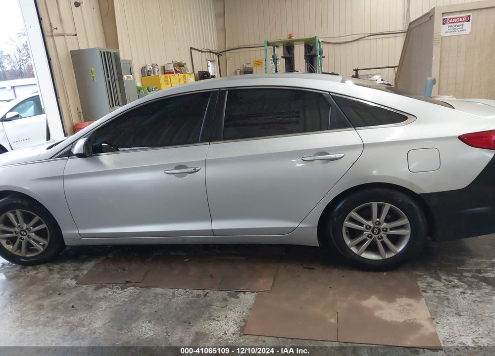 2017 HYUNDAI SONATA VIN: 5NPE24AF1HH541194