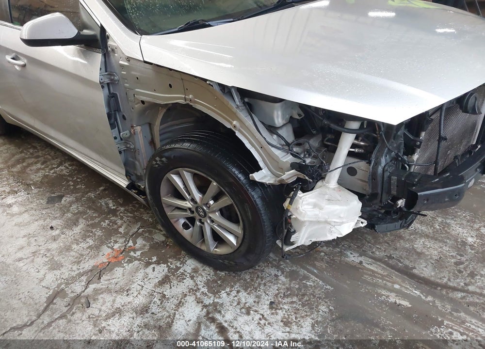 2017 HYUNDAI SONATA VIN: 5NPE24AF1HH541194
