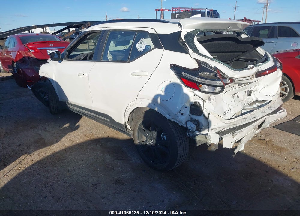 2024 NISSAN KICKS SR XTRONIC CVT VIN: 3N1CP5DV4RL484270