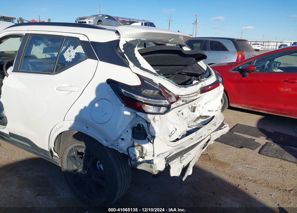 2024 NISSAN KICKS SR XTRONIC CVT VIN: 3N1CP5DV4RL484270