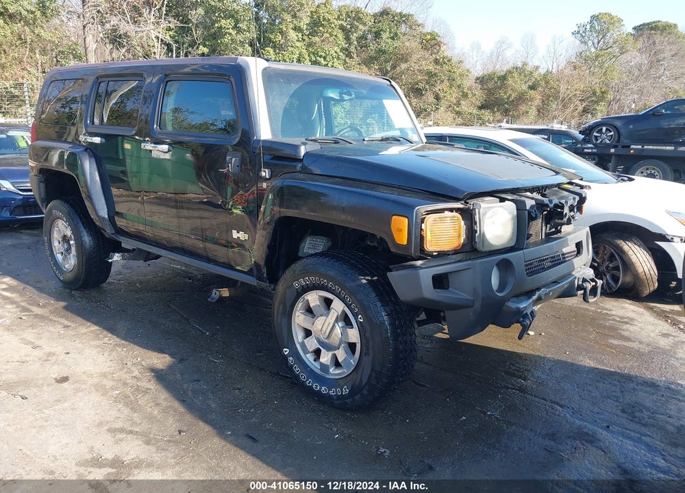 2007 HUMMER H3 SUV VIN: 5GTDN13E578165918