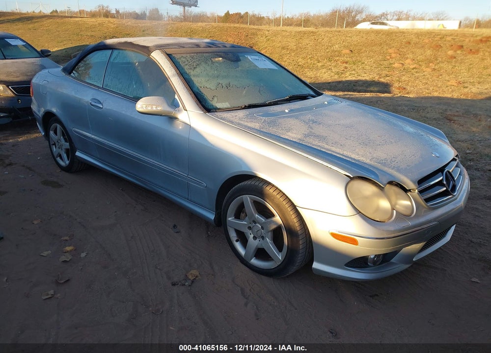 2007 MERCEDES-BENZ CLK 550 VIN: WDBTK72F27T085996