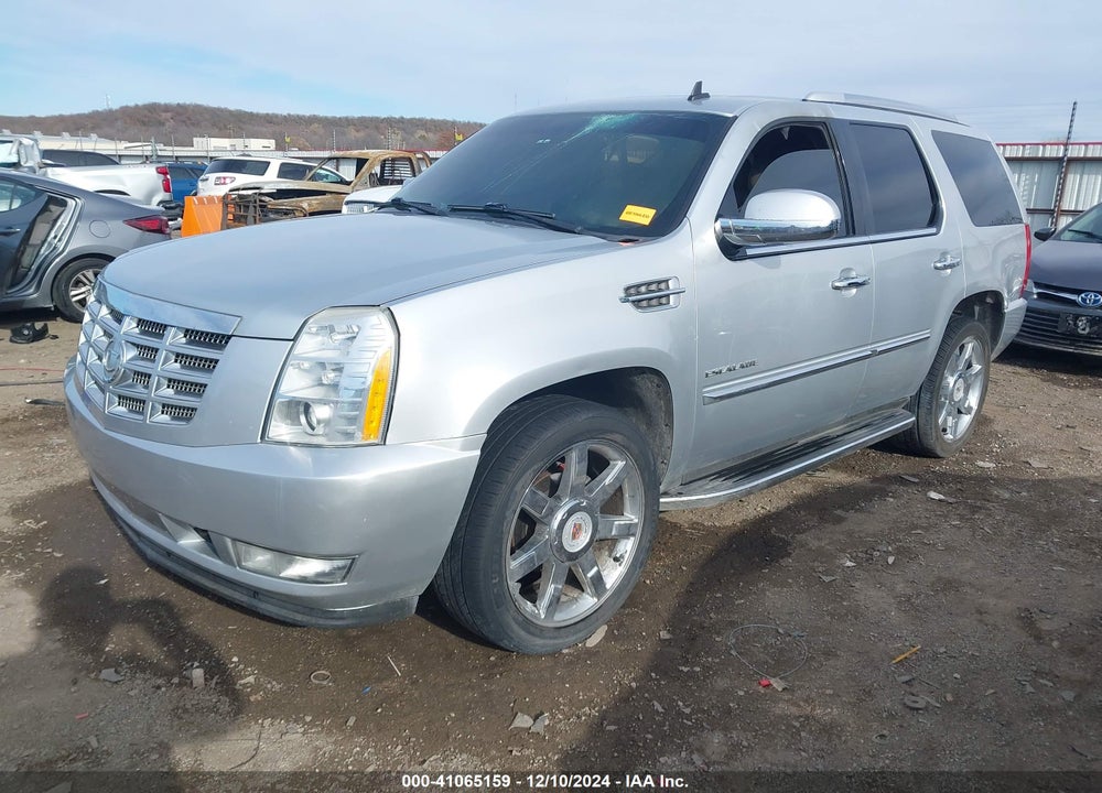 2012 CADILLAC ESCALADE LUXURY VIN: 1GYS4BEF8CR212368
