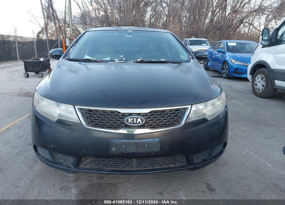 2011 KIA FORTE EX VIN: KNAFU4A27B5382178
