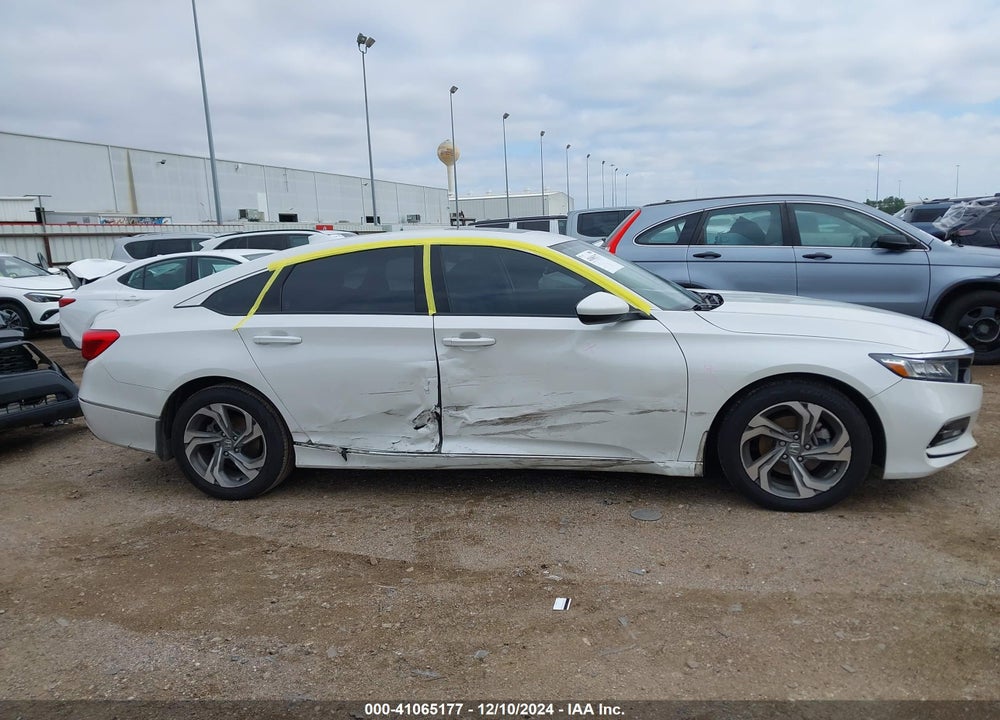 2018 HONDA ACCORD VIN: 1HGCV1F49JA205599