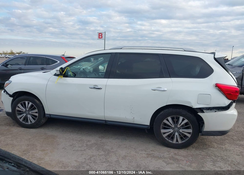 2019 NISSAN PATHFINDER SL VIN: 5N1DR2MN1KC633077