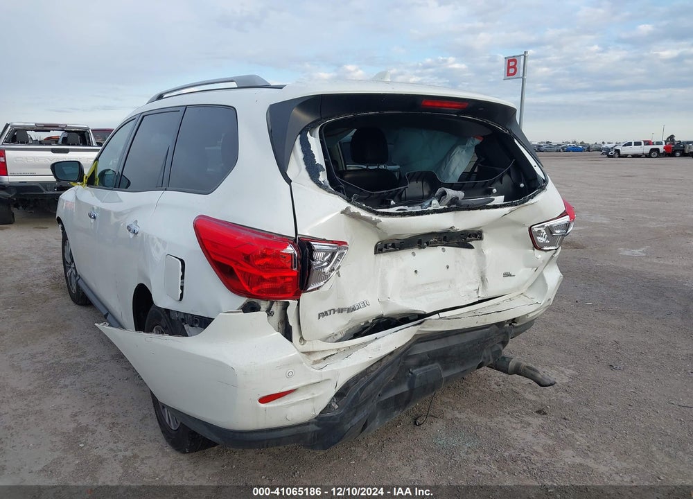 2019 NISSAN PATHFINDER SL VIN: 5N1DR2MN1KC633077