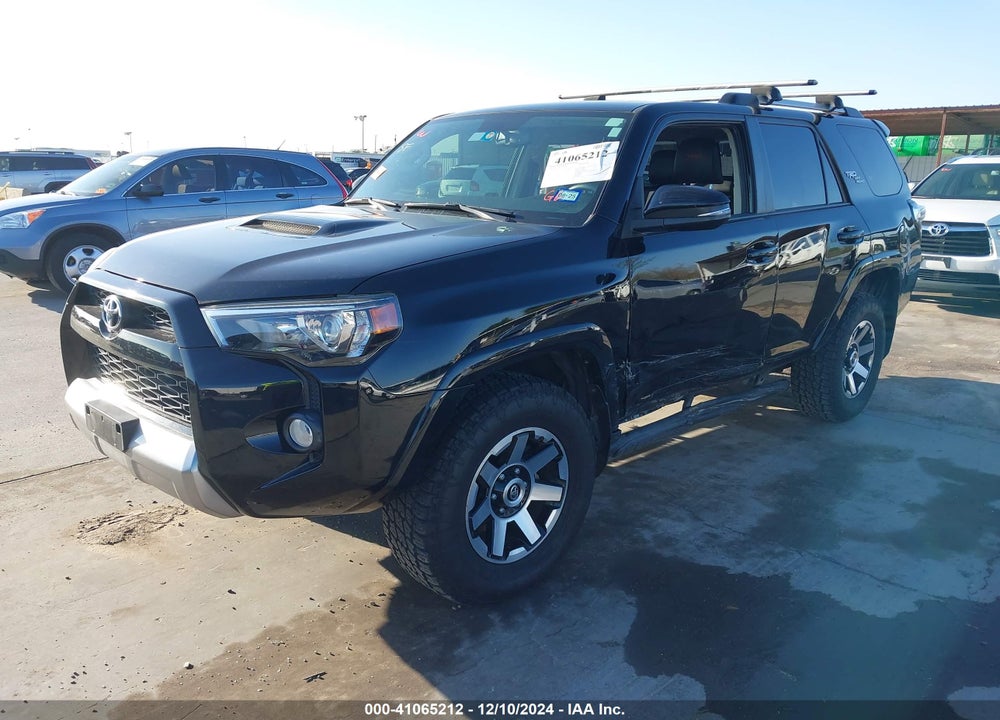 2018 TOYOTA 4RUNNER TRD OFF ROAD PREMIUM VIN: JTEBU5JR2J5520823