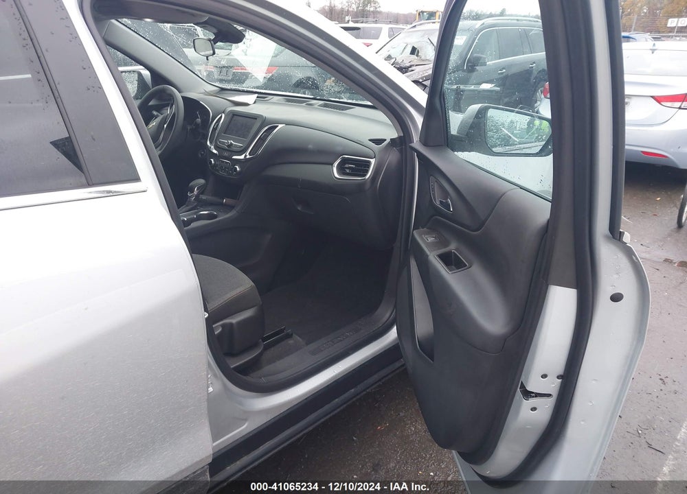 2022 CHEVROLET EQUINOX FWD LT VIN: 3GNAXKEV5NL261075
