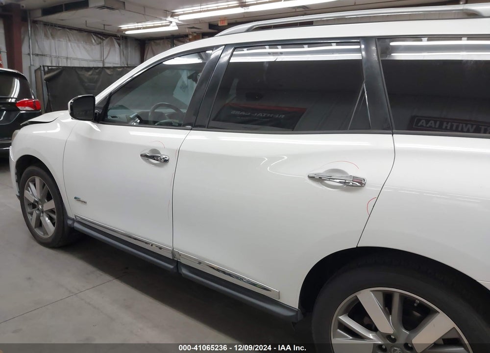 2014 NISSAN PATHFINDER HYBRID PLATINUM VIN: 5N1CR2MMXEC643548
