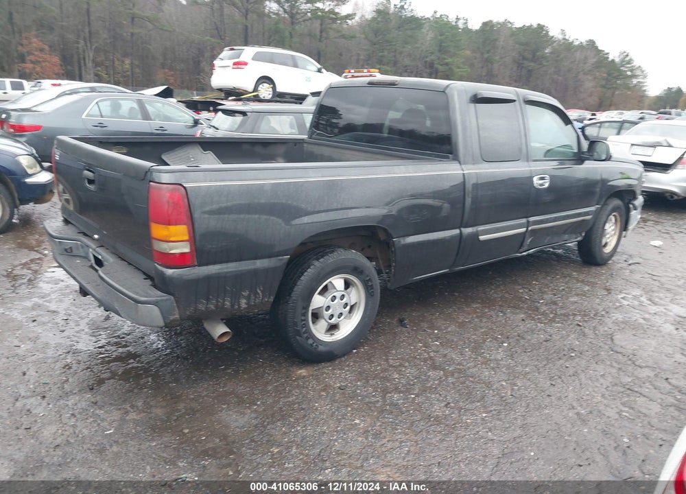 2004 CHEVROLET SILVERADO 1500 LS VIN: 2GCEC19VX41144487