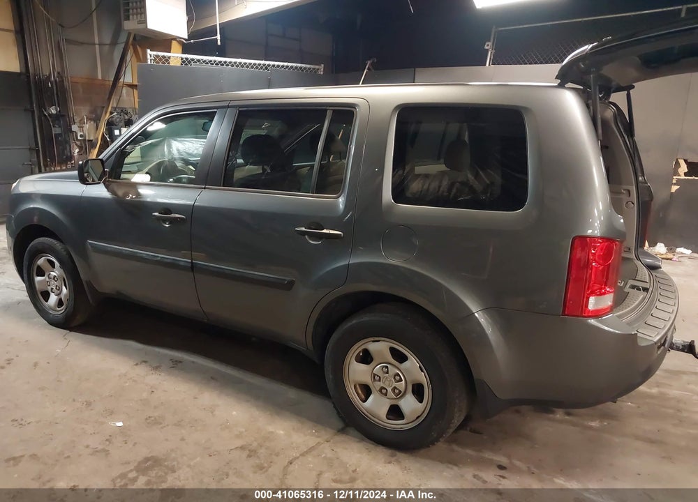 2012 HONDA PILOT LX VIN: 5FNYF4H28CB002566