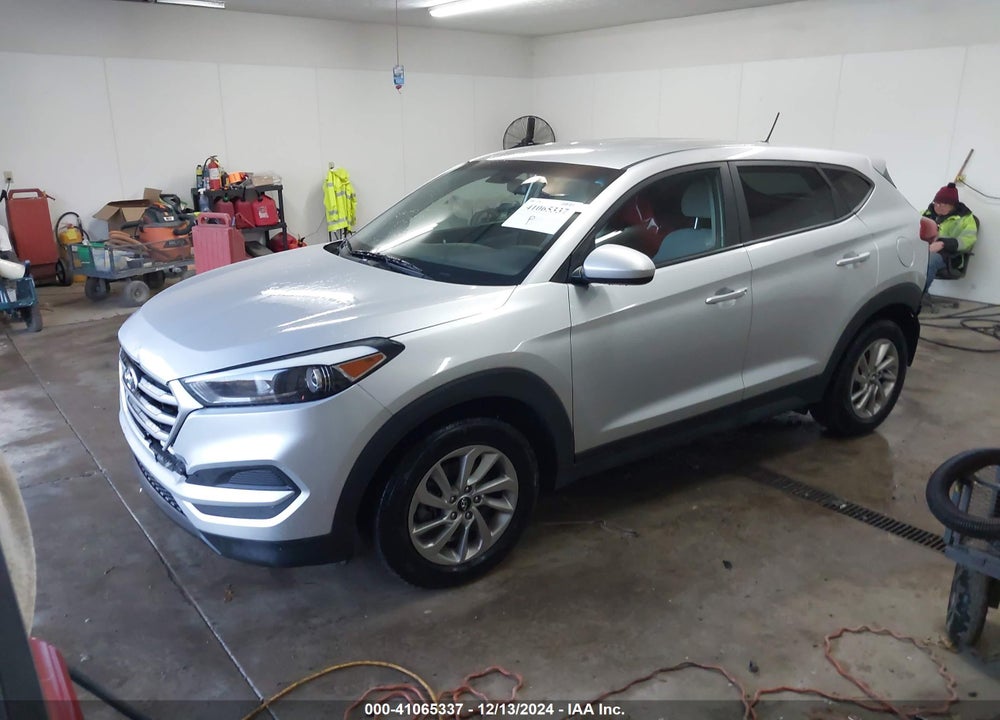 2017 HYUNDAI TUCSON SE VIN: KM8J23A44HU339359