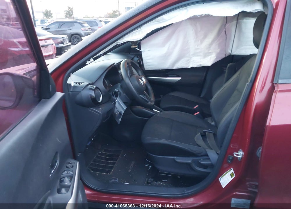 2018 NISSAN KICKS SV VIN: 3N1CP5CUXJL517043