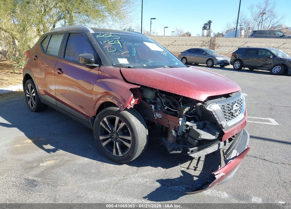 2018 NISSAN KICKS SV VIN: 3N1CP5CUXJL517043