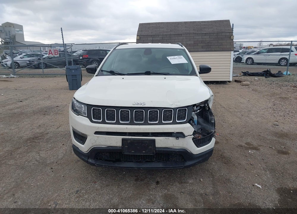 2018 JEEP COMPASS SPORT FWD VIN: 3C4NJCAB3JT286838