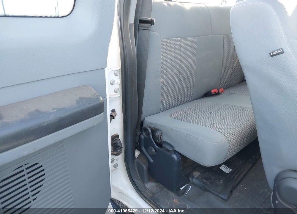 2015 FORD F-250 XL VIN: 1FT7X2B65FEA15256